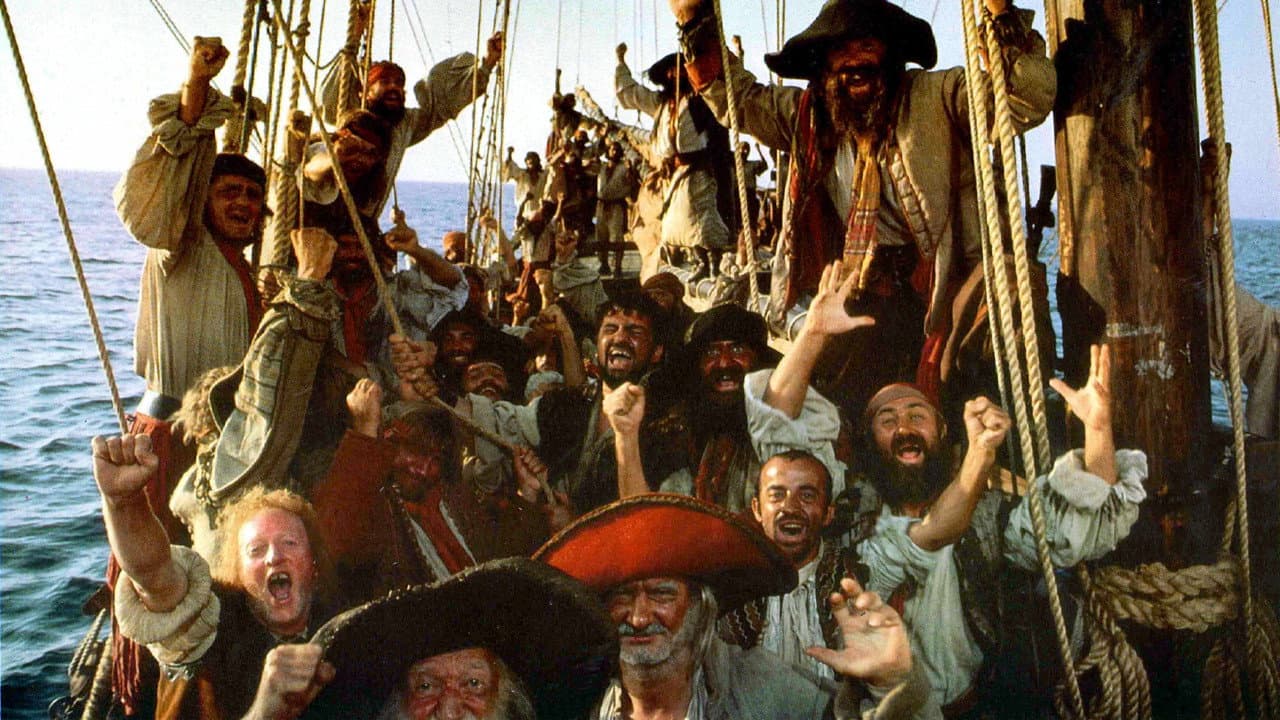 Pirates still 4