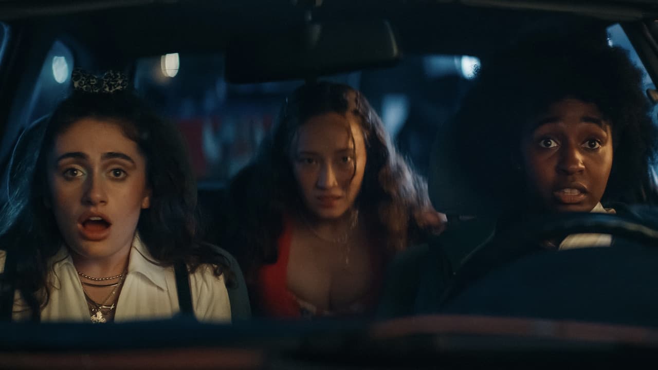 Bottoms still 5