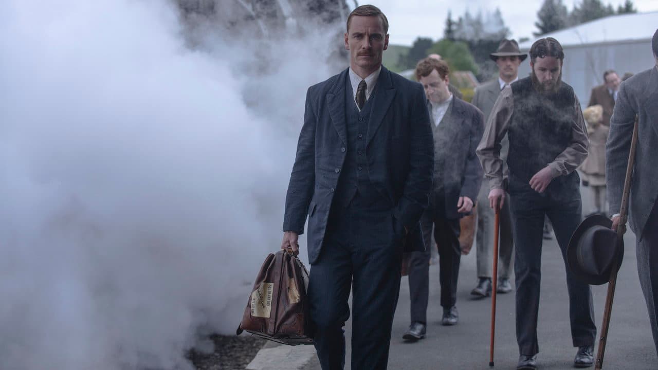 The Light Between Oceans still 6