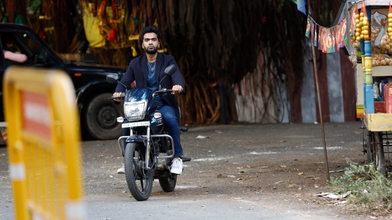 Maanaadu still 8