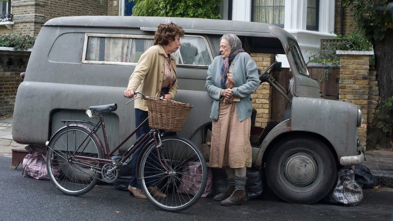 The Lady in the Van still 7