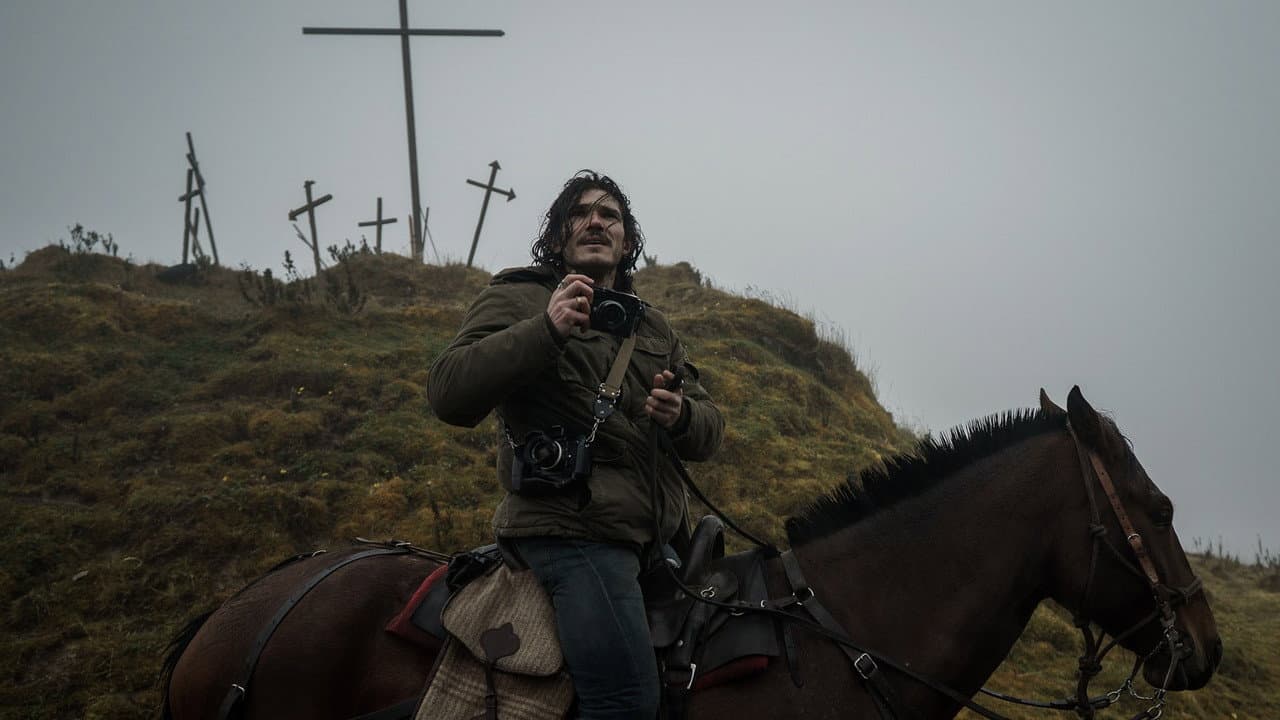 The Last Photograph Review: Snyder's Risky New Film still 1